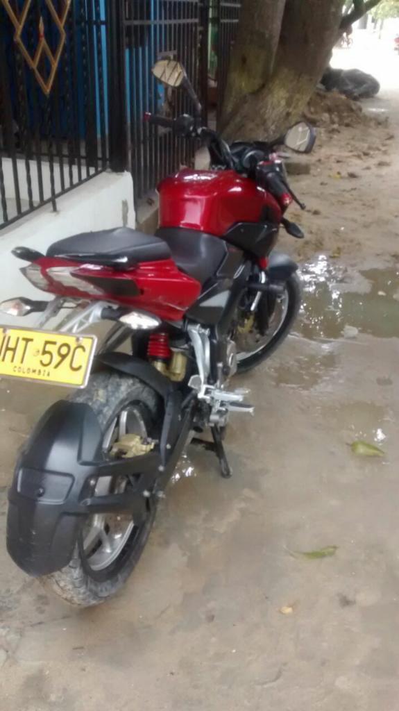 Vendo Pulsar 200