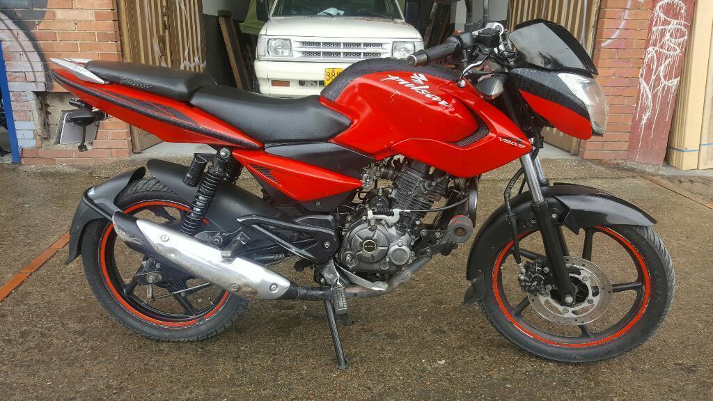 Pulsar 135 2011 impecable