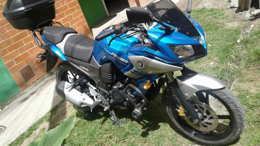 Vendo linda YAMAHA FAZER 2014 en perfectas condiciones