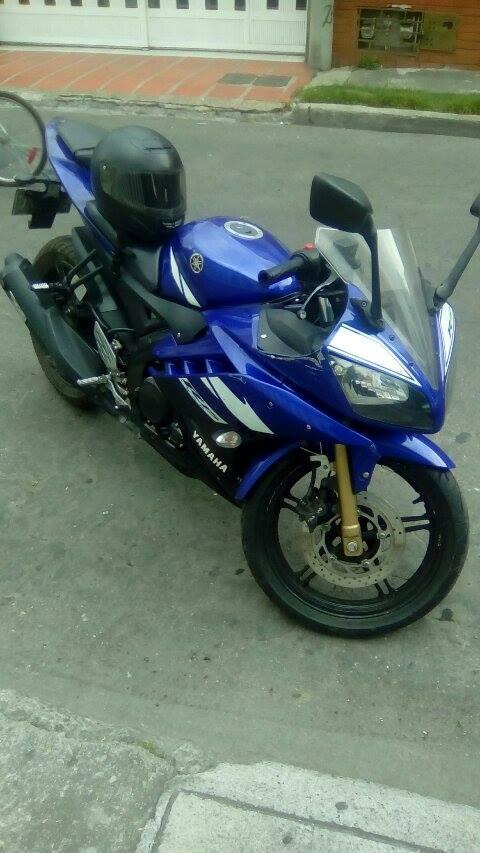 Yamaha R15 2013 papeles al dia