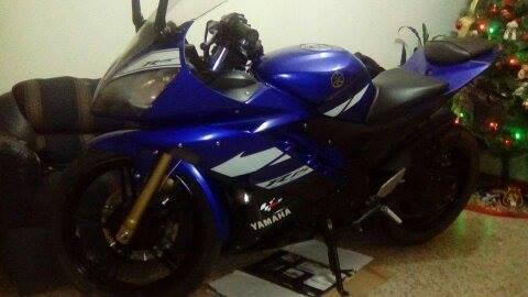 Yamaha R15 2013 papeles al dia