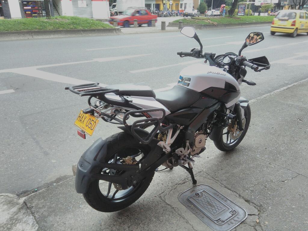 Pulsar Ns200/2014