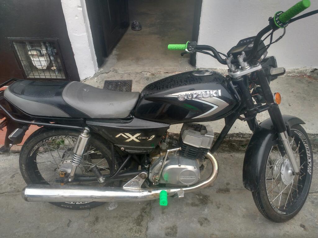 Moto Ax100