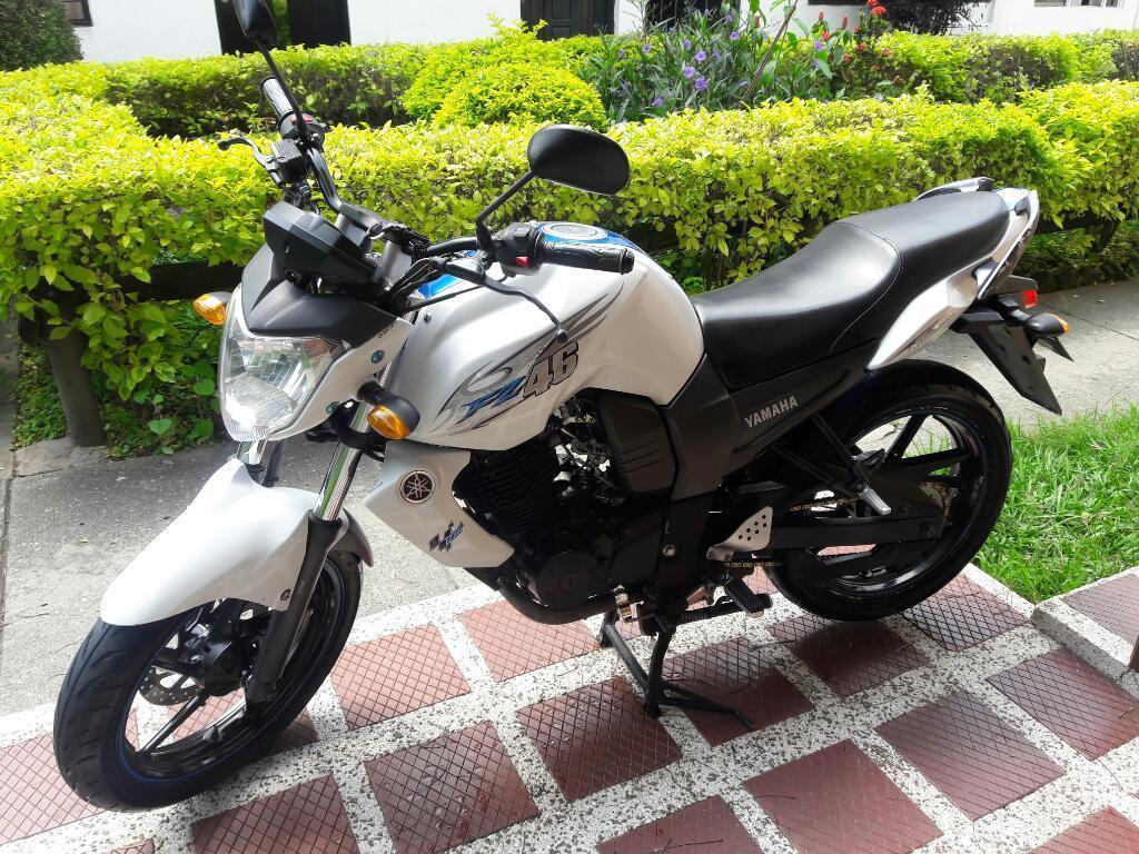 Yamaha Fz Modelo 2013 Papeles Al Dia Vendo Ó Cambio por Moto. Matriculada en Cerrito