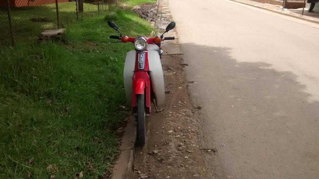 HONDA C 70 BUENISIMA $600.000.oo