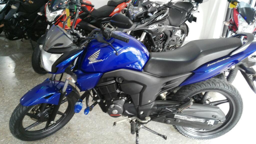 Honda Invicta Modelo 2015