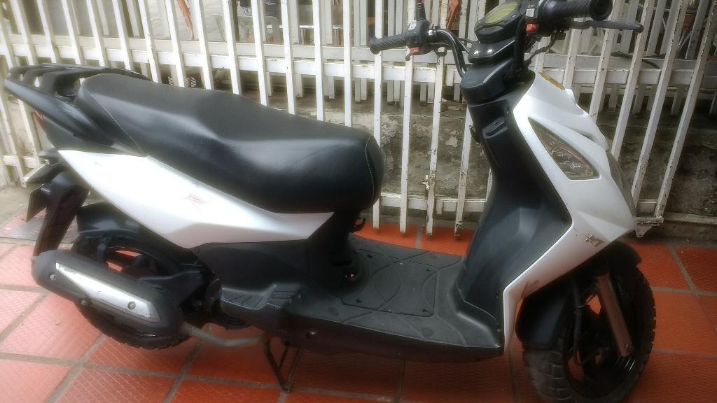 Akt Dinamic125 Modelo 2015