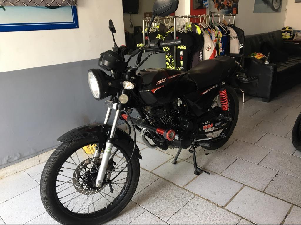 Vendo Moto Akt 125