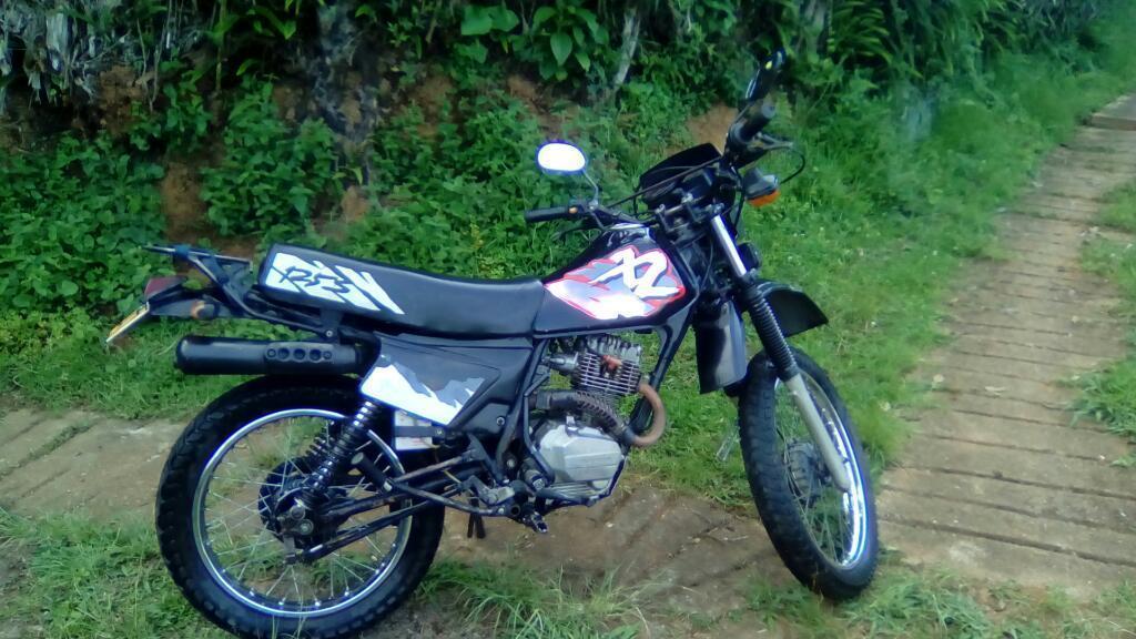 Vendo Moto Hondaxl 125 con Papeles Al Di