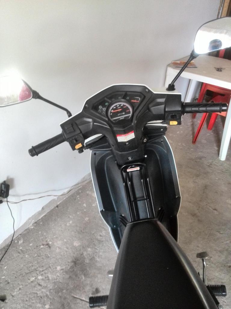 VENDO MOTO SEÑORITERA 2016 BARATA PARA YA PAPELES AL DIA NEGOCIABLES 3132502130 NEGOCIABLES