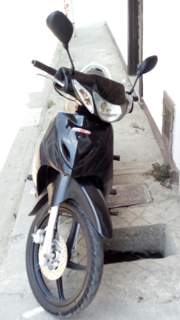 Vendo Moto Unik Auteco 2014