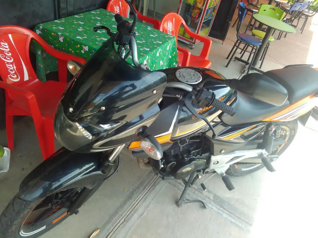 Se vende pulsar 200 super mela exelente