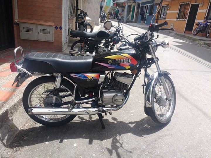 RX 100 en 15, modelo 2004