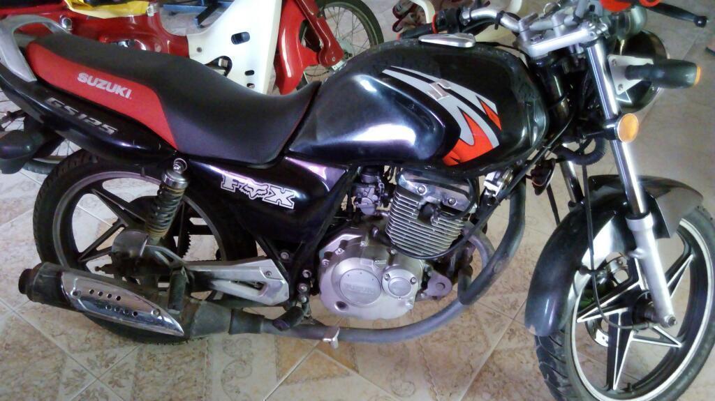 Gs 125. Modelo 2011