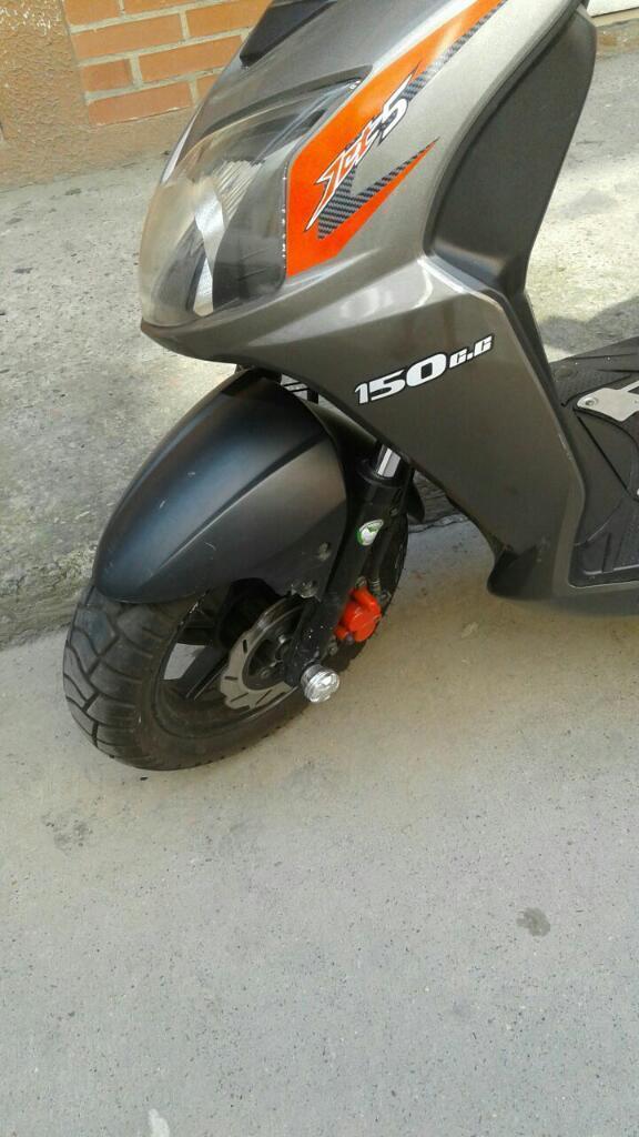 Moto Scooter Akt