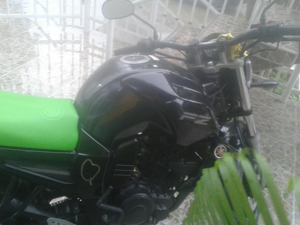 Vendo Moto Fz