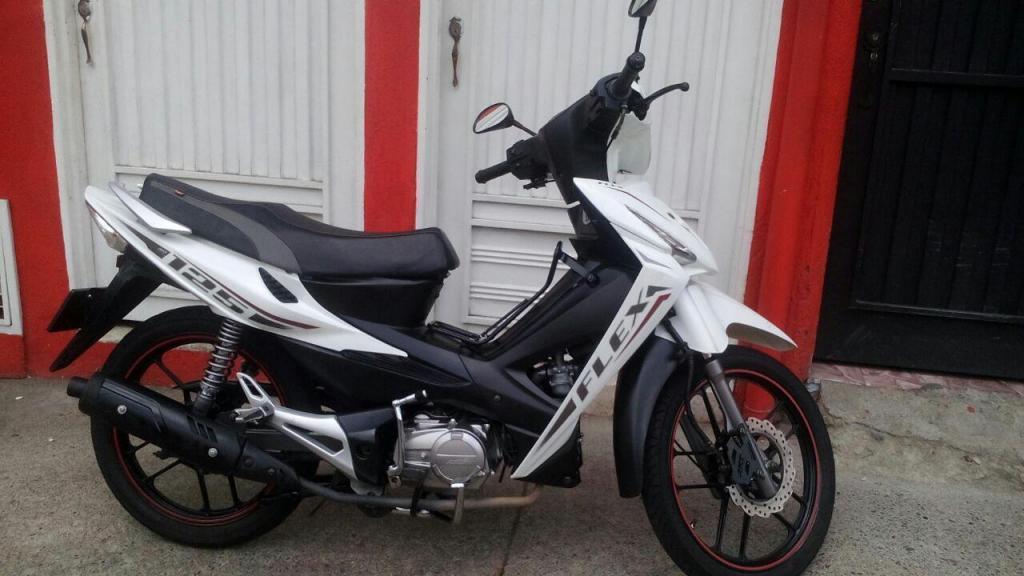 VENDO AKT FLEX 125  EXCELENTE ESTADO