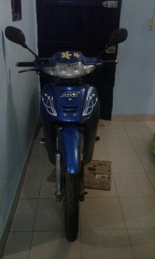 Vendo Moto Akt Modelo 2007