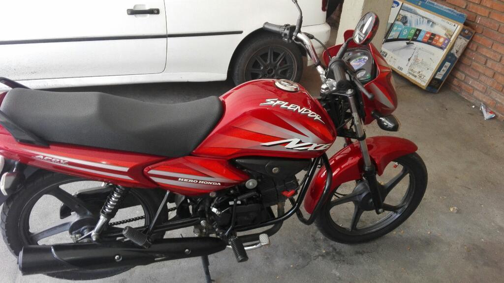 Vendo Moto Splendor Modelo 2012