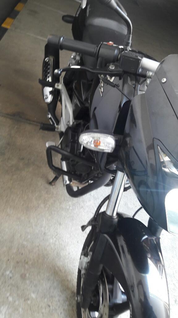 Vendo Pulsar 180