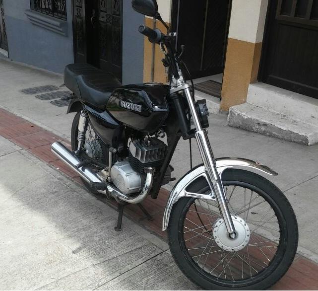 suzuki Ax 100 modelo 2005