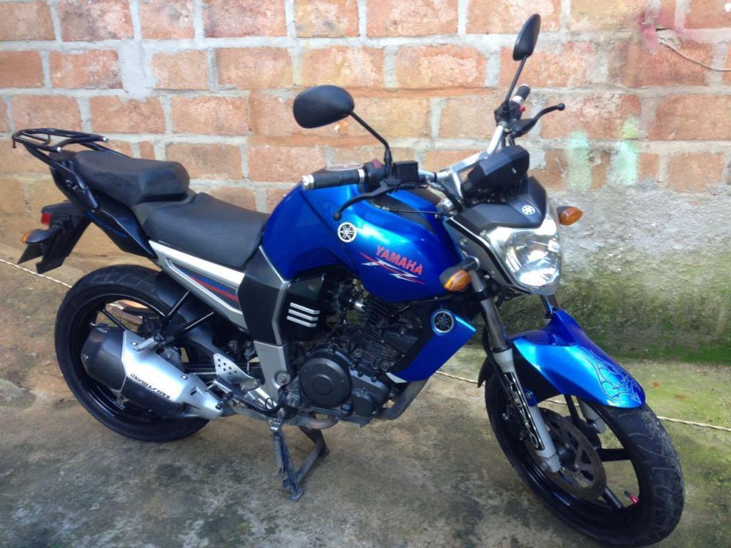 vendo moto fz 16