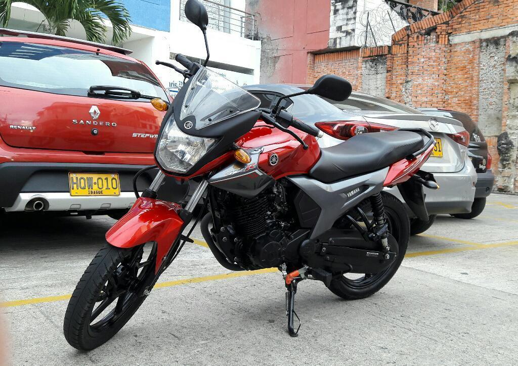 Moto Yamaha Szr 2015