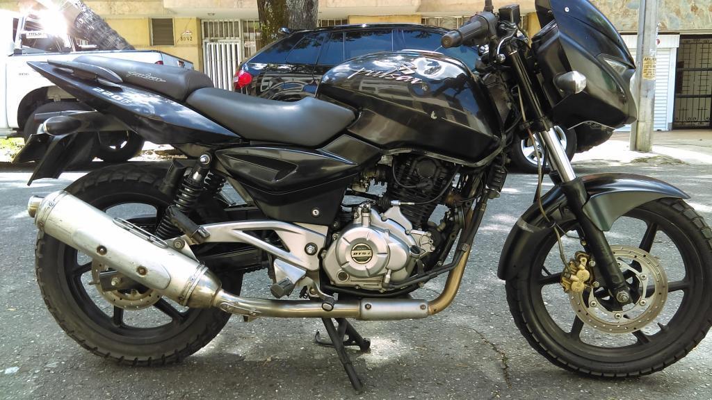 pulsar 220 mod. 2012 excelente. tel. 3106812375