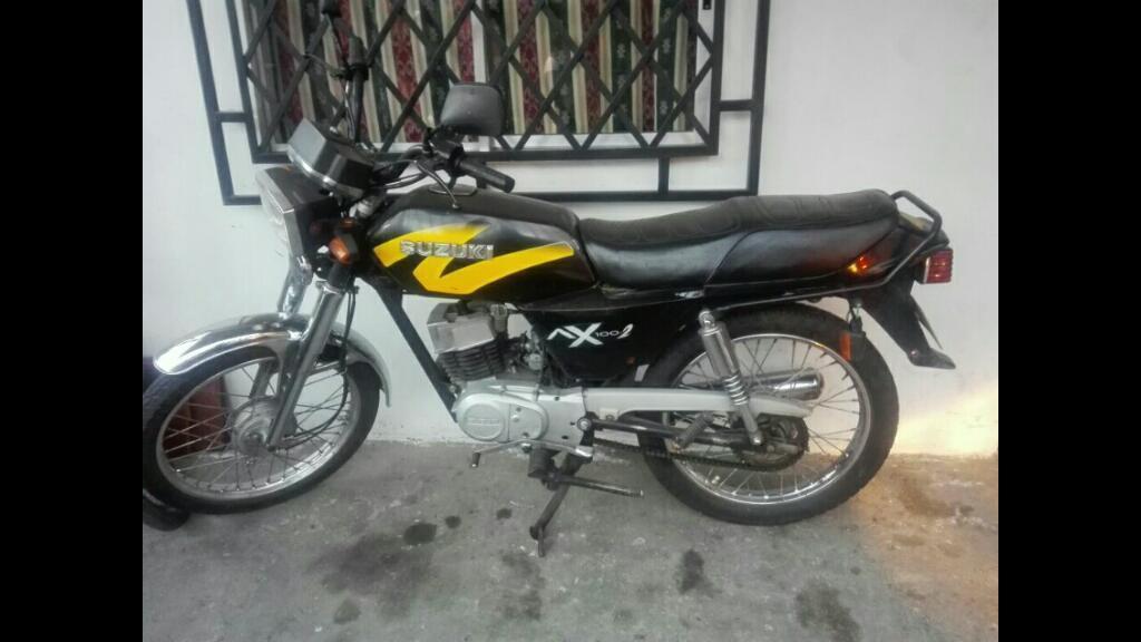 Vendo Moto Ax100 Modelo 2003