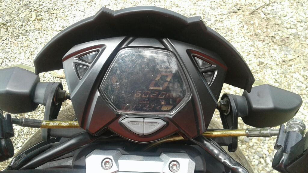 Espectacular Moto Akt Jet 5r 2016