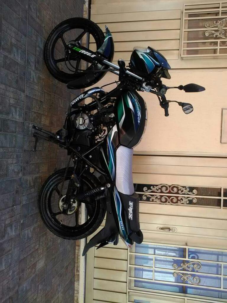 Se Vende Moto Discover Modelo 2014