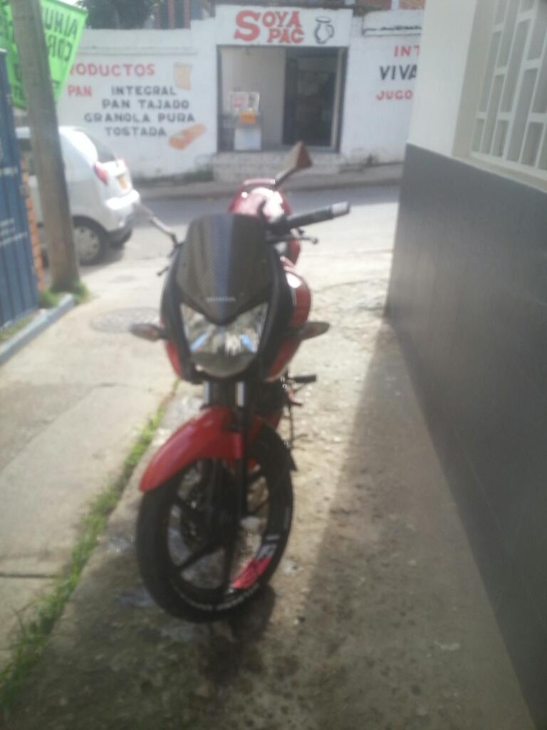 Vendo Moto Honda Cbf,125,2012,muy Bonita