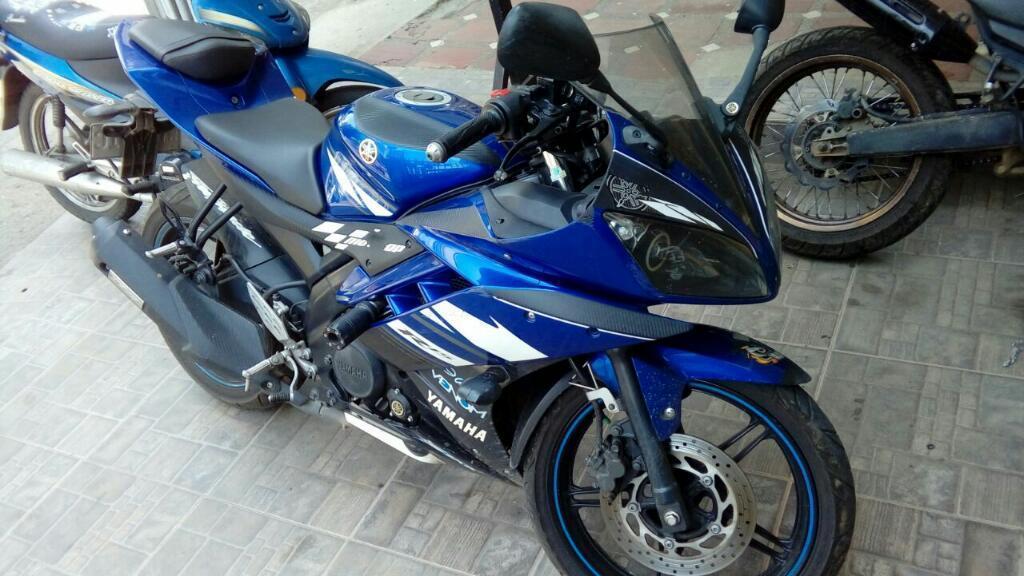 Yamaha R15 2013