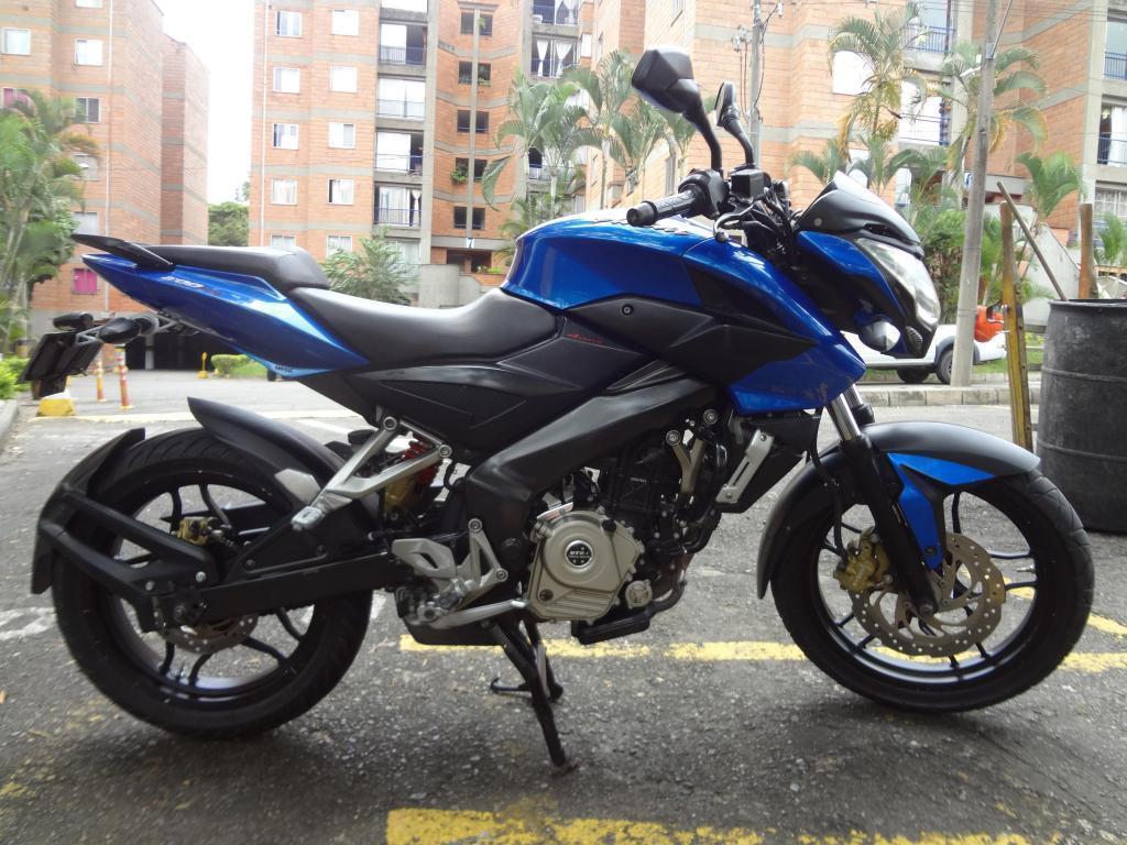 PULSAR 200 NS, MODELO 2014, UNICO DUEÑO, SOAT Y TECNO 2018, ENTREGO A NOMBRE DEL COMPRADOR, RECIBO MOTO