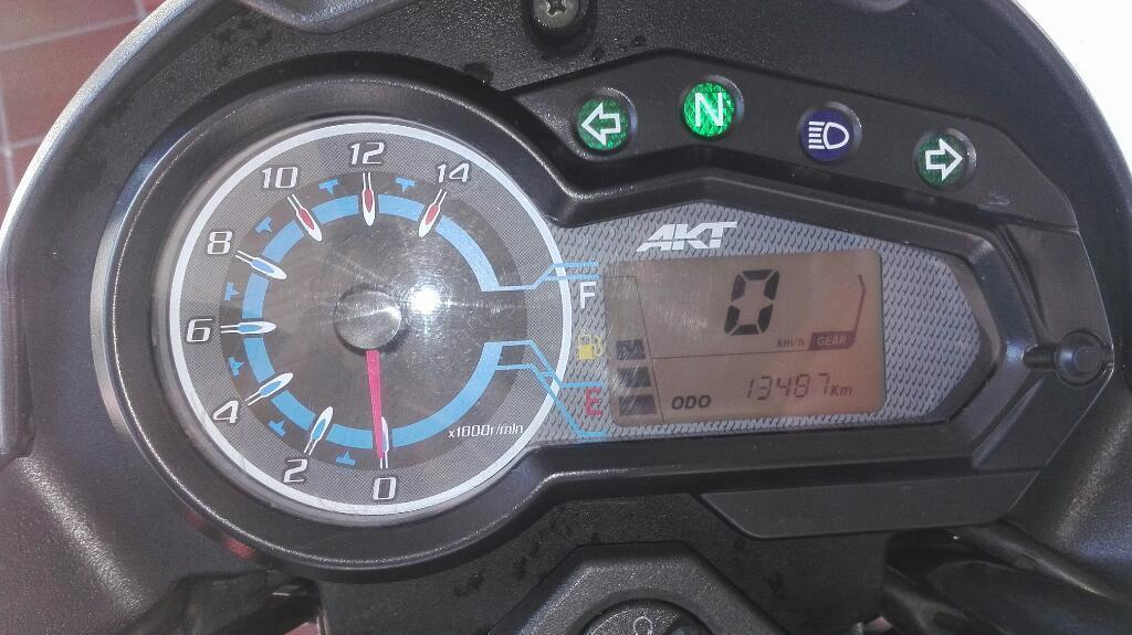 Vendo Moto Akt Evo R3