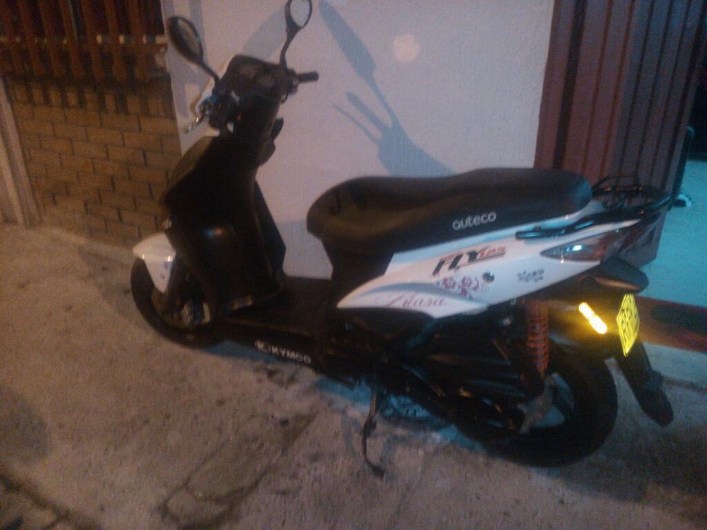 Hermosa Moto Fly Modelo 2015