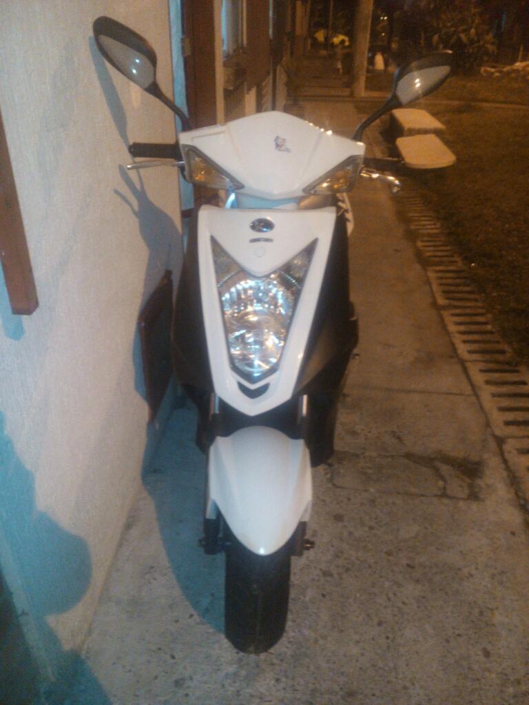 Hermosa Moto Fly Modelo 2015