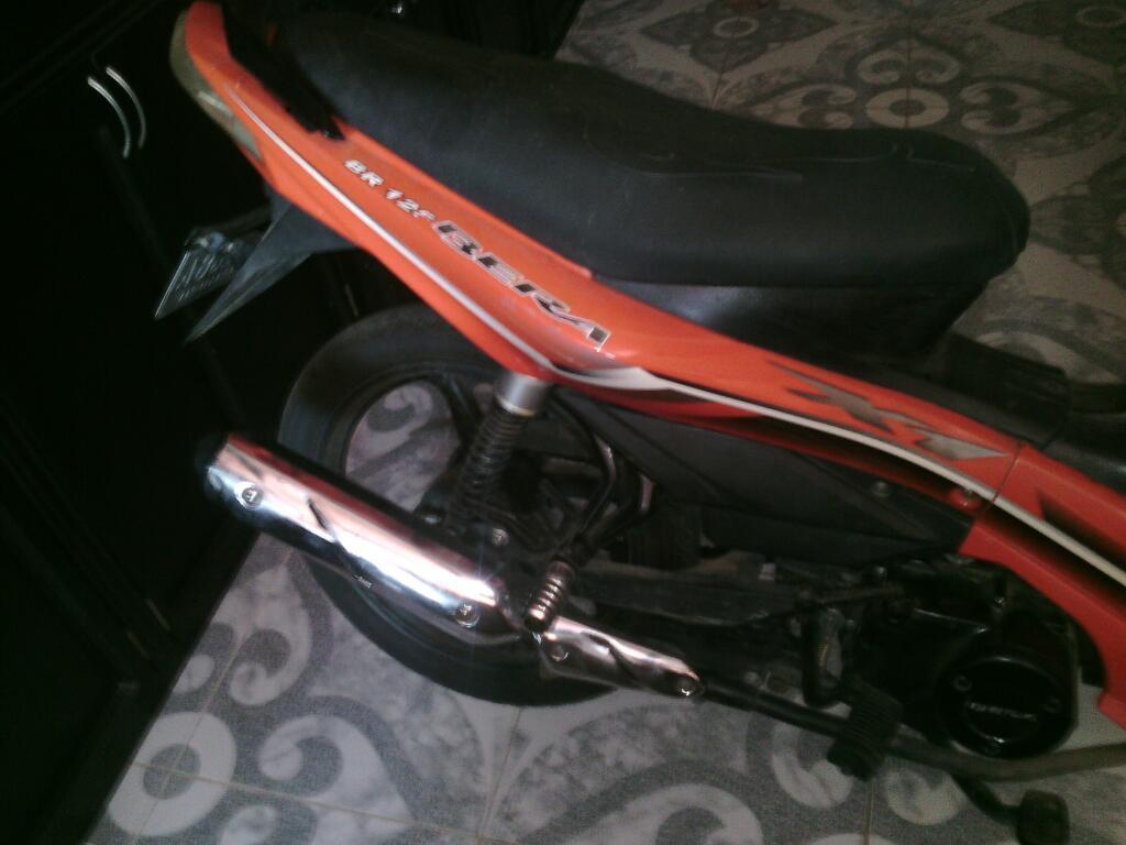 Vendo Moto Bera 125