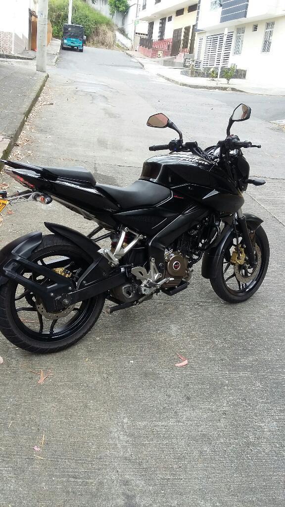 Pulsar 200 2015