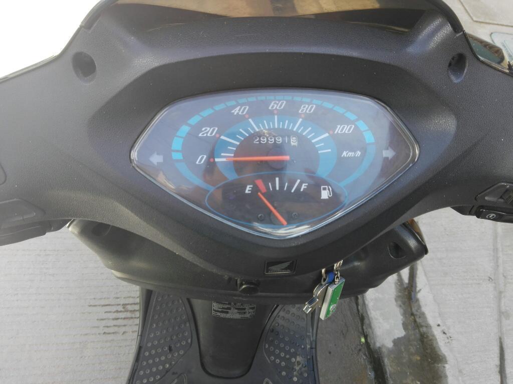 Honda Élite 125. 30.000 Km