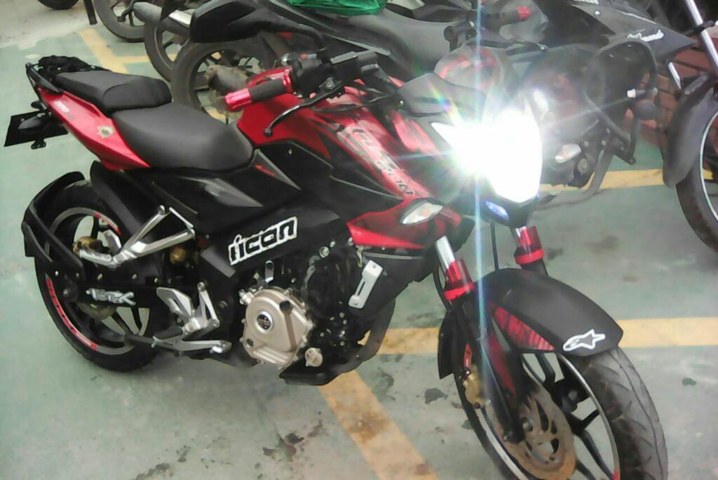 Vendo Moto Ns200 Modelo 2014