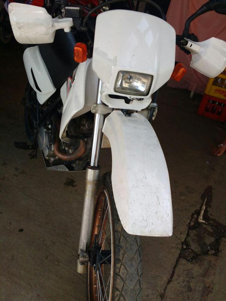 BARATA HONDA Xl200 2006 AL DIA