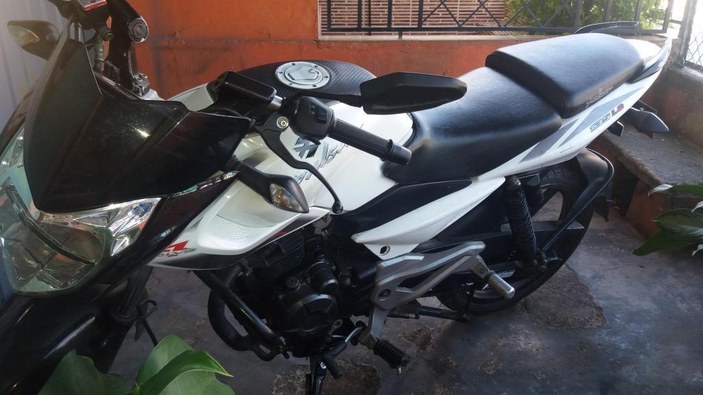 vendo pulsar 135 modelo 2012 en excelente estado muy económica escucho ofertas