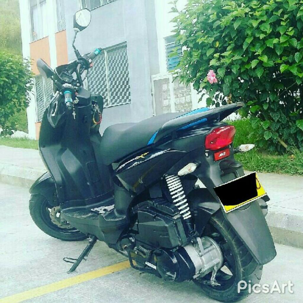 Akt Dynamic R 125 Modelo 2015