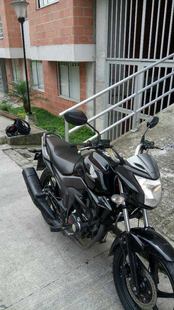 Moto Honda Invicta 150