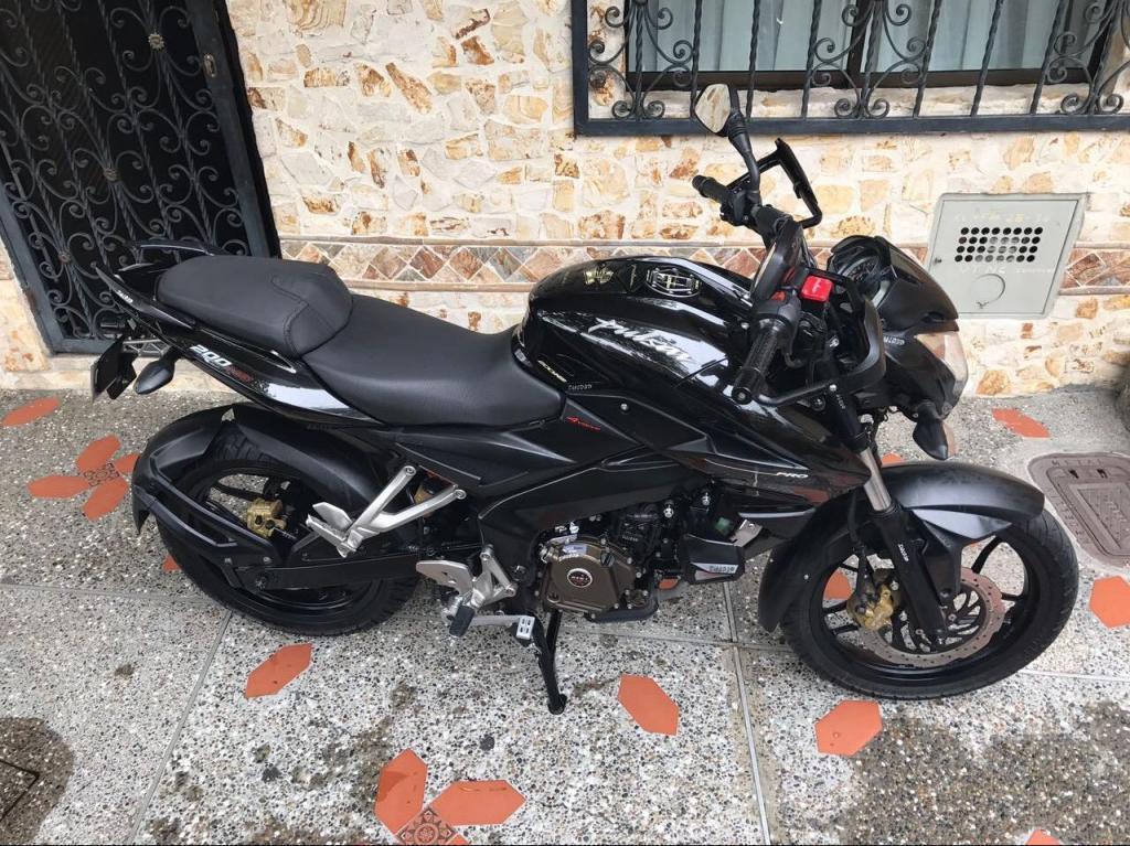Pulsar Ns 200 Pro 2016