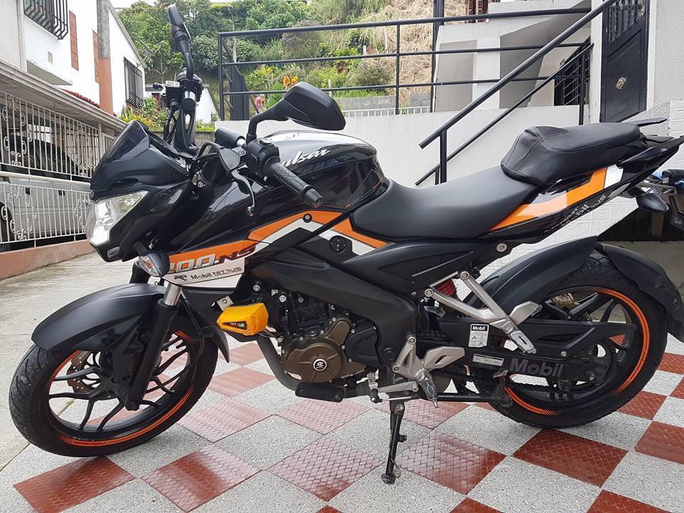 SE VENDE PULSARMANIA 200 NS CASI NUEVA 9000KM