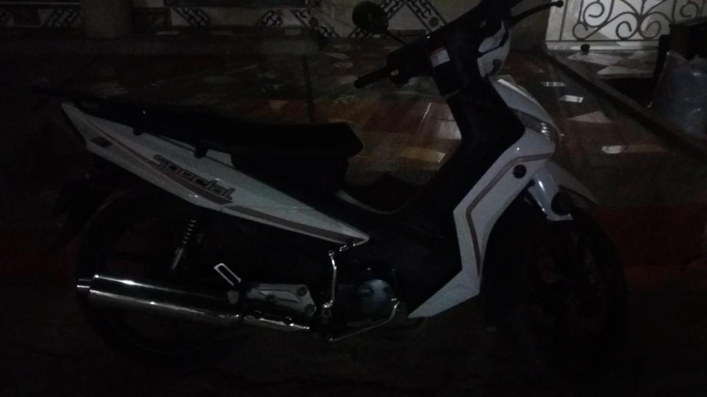 Moto akt modelo 2016