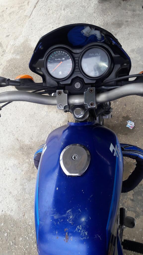 Vendo Linda Motocicleta Boxer 2014