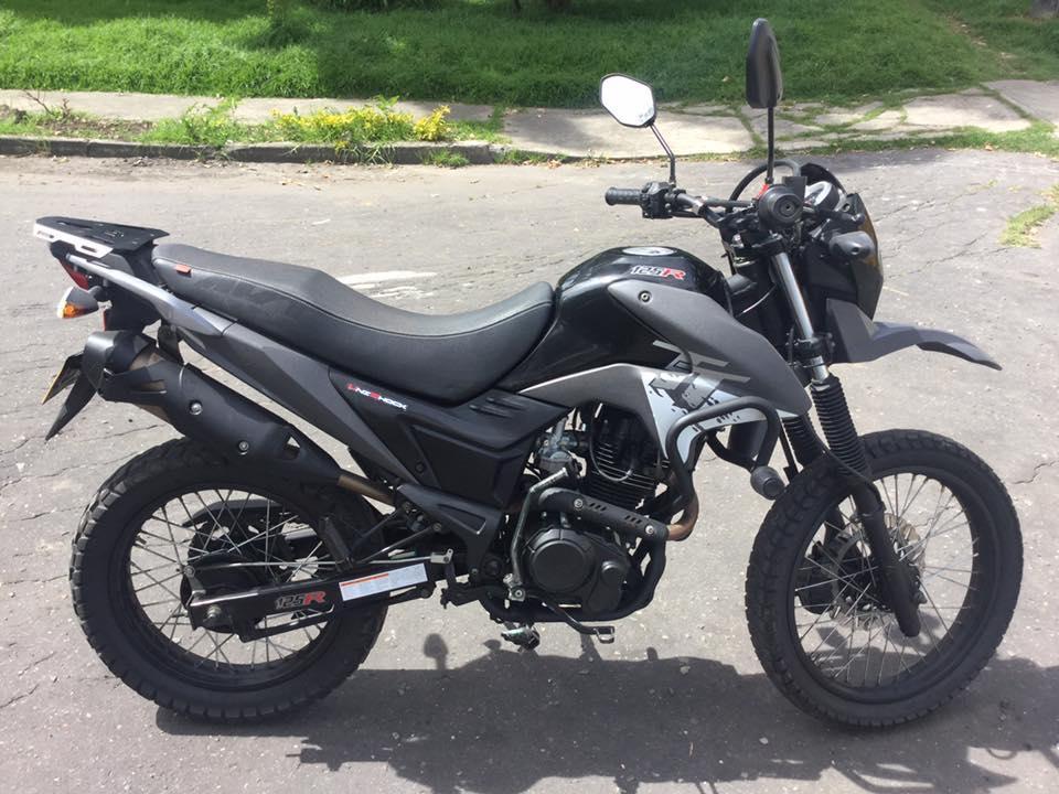 Moto AKT 125, 2016 CON SEGURO Y TECNO VIGENTE UNICO DUEÑO CALLE 170 AL NORTE